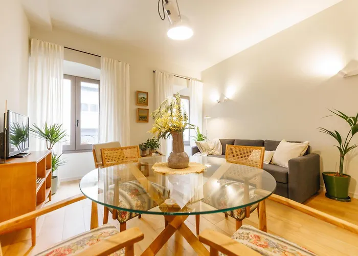 Bravissimo Nou 3, Two Bedroom Centre Apartament Girona