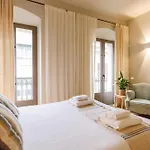 Bravissimo Nou 3, Two Bedroom Centre * Girona