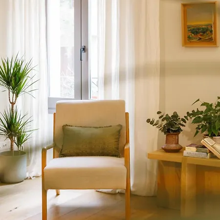 Bravissimo Nou 3, Two Bedroom Centre Apartment