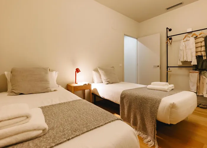 Bravissimo Nou 3, Two Bedroom Centre *