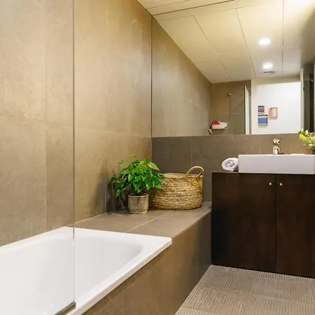 Bravissimo Nou 3, Two Bedroom Centre アパート ジローナ