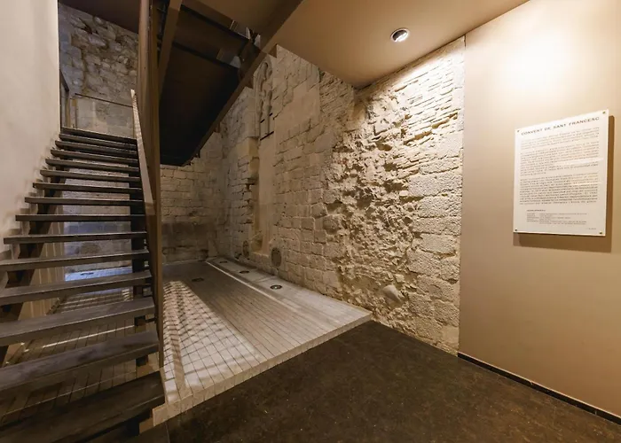 Bravissimo Nou 3, Two Bedroom Centre Χιρόνα